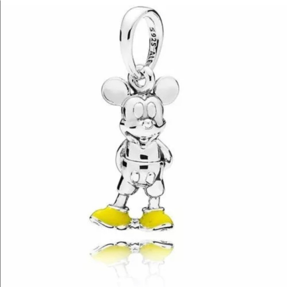 Pandora Disney charm